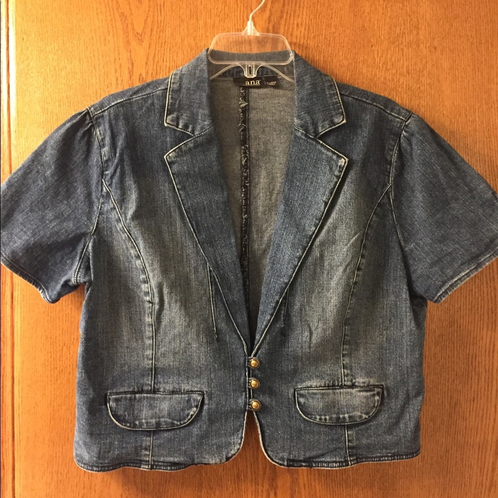 Long Sleeve Denim Cropped Jacket